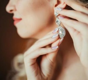 потерять сережку приметы