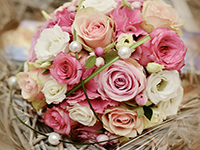 поймать букет невесты на свадьбе примета