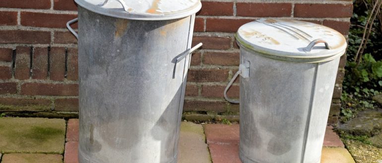 выносить мусор вечером примета